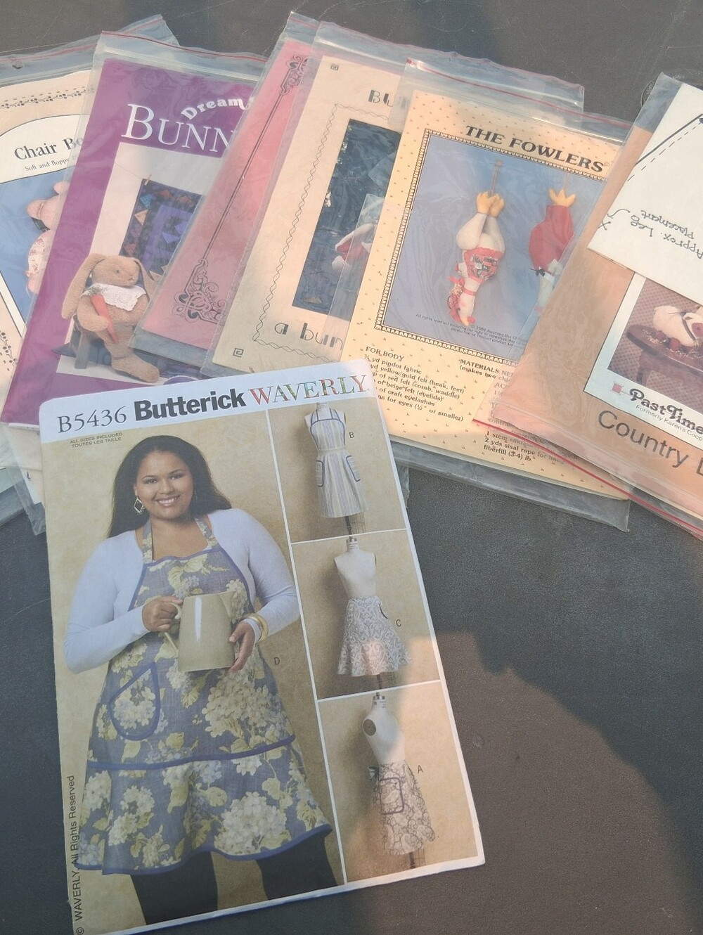 Blue Floral Apron Sewing Pattern - Women's Apron also vintage bunnies ducks ect.